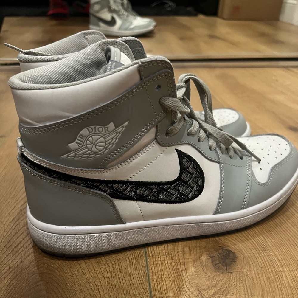 Nike Jordan 1 x Dior